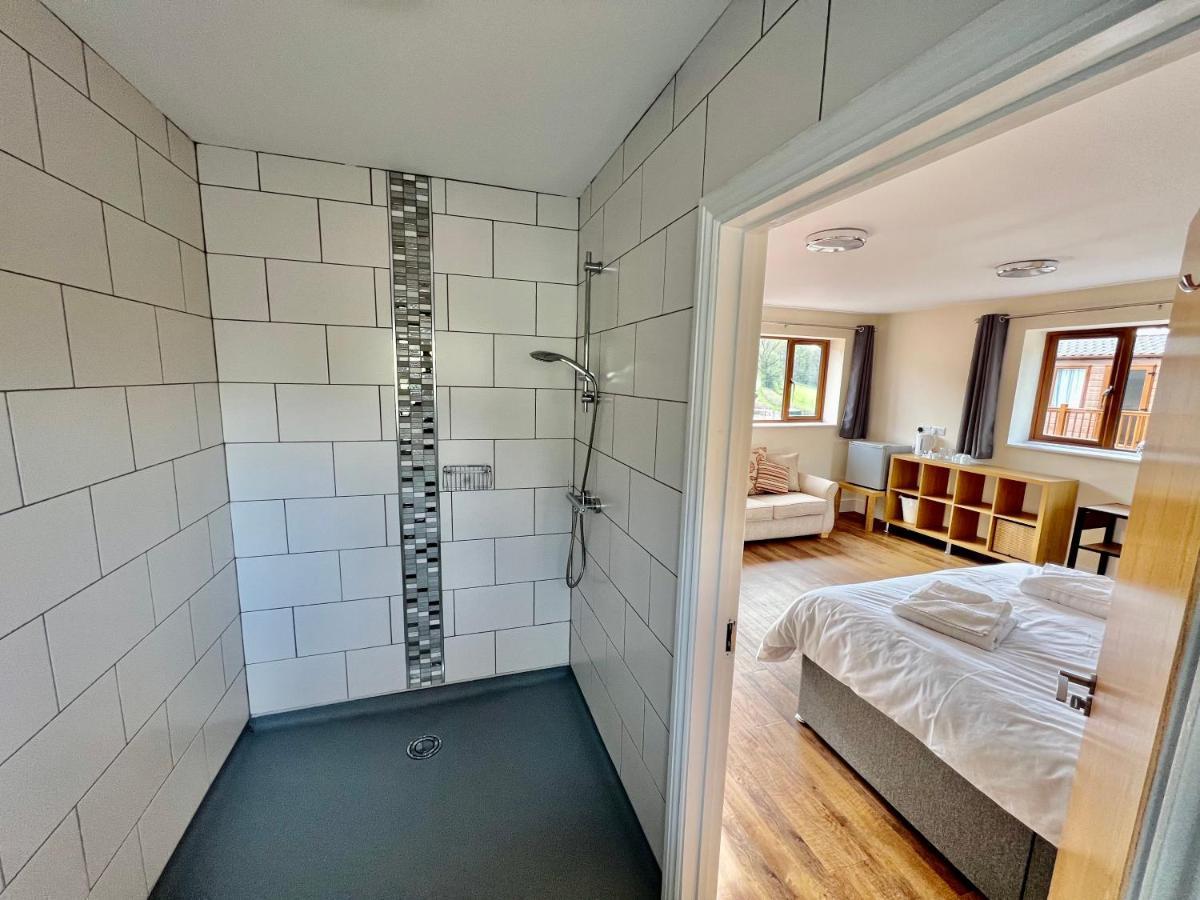 Lillypool Farm Hotel Shipham Bagian luar foto
